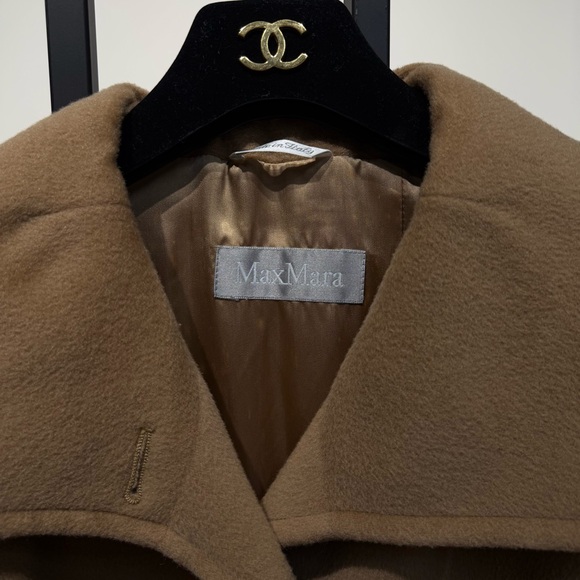 Max Mara Wool Coat — Authentic - Picture 4 of 12
